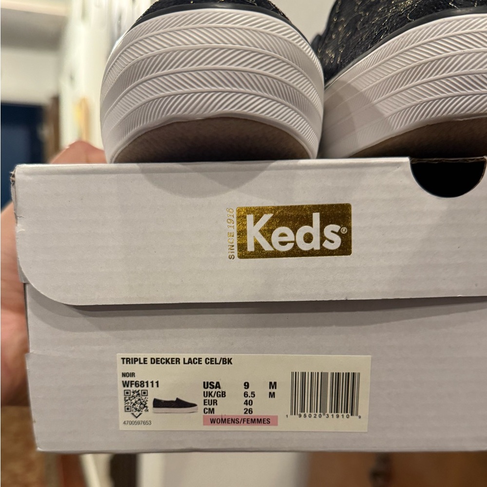 Keds Triple Decker Lace Celebrations Slip On Black with Gold Stitching - Picture 6 of 6
